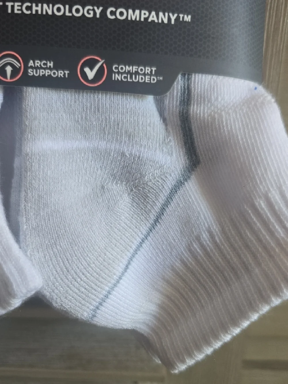 Skechers Active Women's White Quarter Crew Athletic Socks - Gray Accent (6 Pair)
